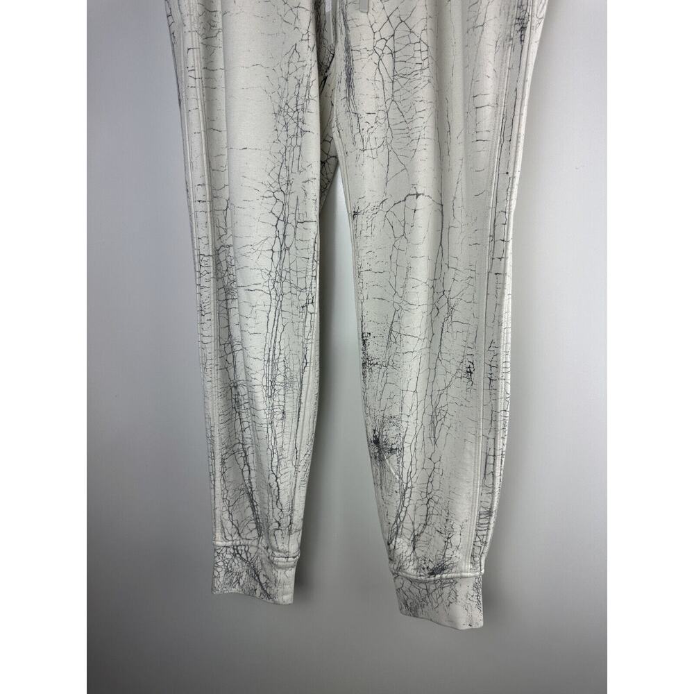 Lululemon Warm Down Jogger 7/8 Length Thread Dye White Black Pants Size 4 Lounge - Picture 10 of 12